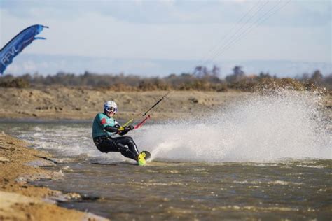 Record De Vitesse En Kitesurf Objectif 60 Noeuds Pour Alex Caizergues