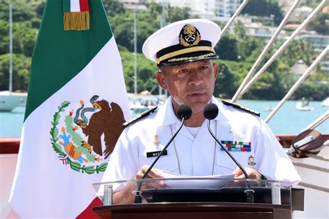 Arriba el Buque Escuela Velero Cuauhtémoc al puerto de Acapulco al