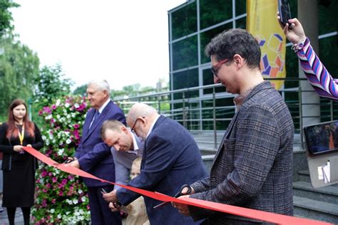 Aleja Lalkarzy Na Lecie Bia Ostockiego Teatru Lalek I Moc