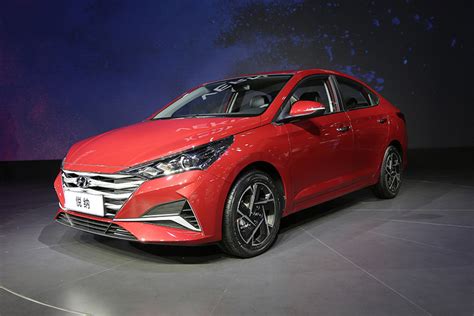 Седан Hyundai Verna Solaris масштабный рестайлинг Авторевю