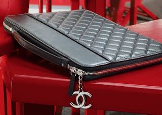 EMM (pronounced EdoubleM): CHANEL iPad Case/Clutch