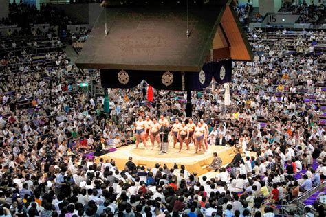 Sumo Wrestlers Nagoya Happy View