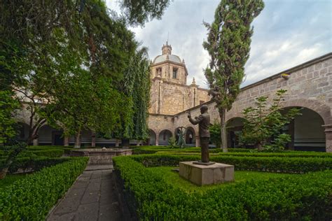 Templo Y Conservatorio De Las Rosas En Morelia Turimexico