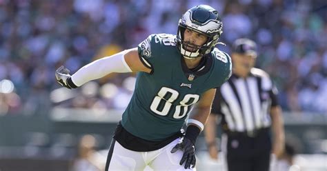 Eagles Sign Dallas Goedert To 4-Year, $59 Million Contract Extension - CBS Philadelphia