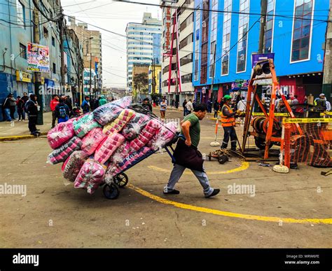 Gamarra at la Victoria the biggest fabric and textile market from South ...