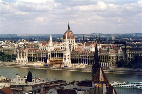 wanderings: Houses of Parliament, Budapest, Hungary, July 2002