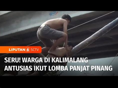 Warga Di Kalimalang Antusias Ikut Lomba Panjat Pinang Buat Jalanan