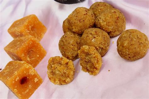 Jaggery Coconut Ladoo