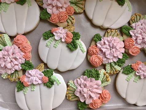 Floral Pumpkin And Flower Bunches Decorated Sugar Cookies Pumpkin