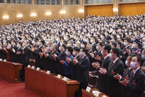 十四届全国人大一次会议在北京闭幕