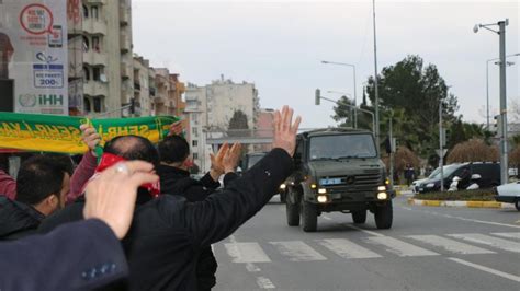 Sınır kentlerine jandarma özel harekat sevkiyatı