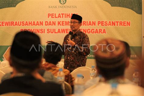 BI DORONG PEMBERDAYAAN EKONOMI PESANTREN ANTARA Foto