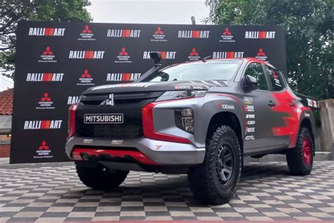 Foto Siap Reli Intip Spesifikasi Mitsubishi Triton Di AXCR 2022