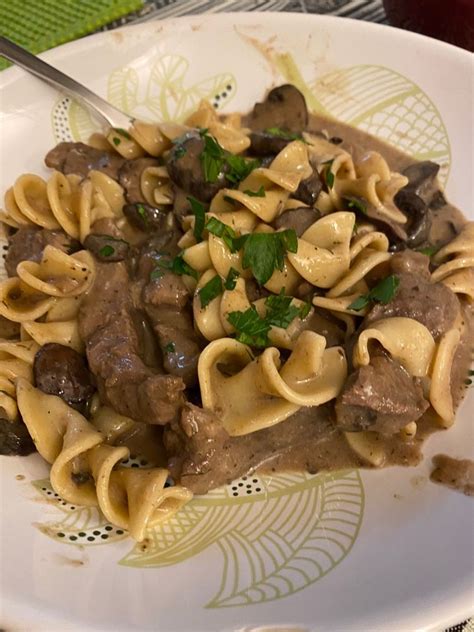 Crock Pot Beef Stroganoff 99easyrecipes