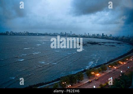 Mumbai skyline at Marine drive, Nariman point in background Stock Photo ...