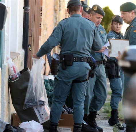 Operativo De La Guardia Civil Para Esclarecer Las Muertes En Carbonero