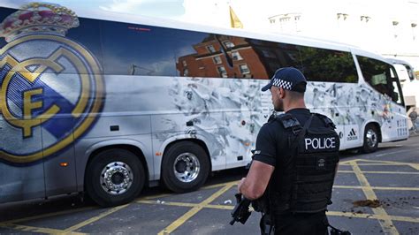 Ligue des champions le bus du Real Madrid impliqué dans un accident de