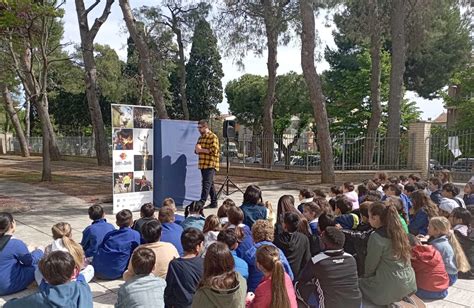 Tutti A Scuola Senza Zaino Si Parte Alla Pennesi