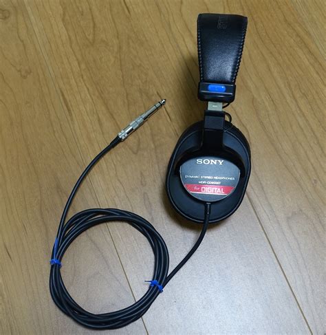 【傷や汚れあり】mdr Cd900st Sony ソニー 35mmステレオミニプラグ仕様 スタジオ用モニターヘッドフォンの落札情報詳細