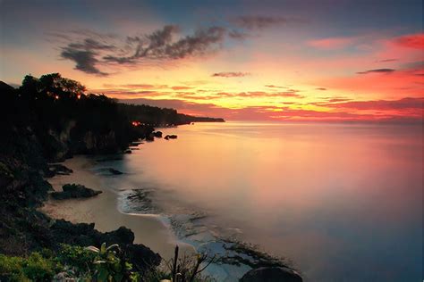 spectacular sunset  bali exotic beach bali indonesia information