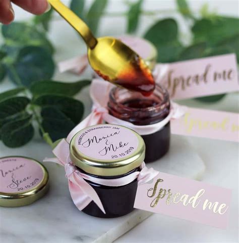 Quirky Wedding Favour Ideas 11 Unique And Unusual Wedding Favour Ideas Italian Wedding Favours