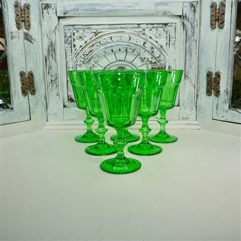 Set Of 6 Green Glass Wine Water Goblets Vintage Bright Green Green Wine Glasses Etsy