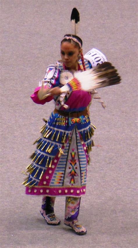 Powwow 101: Women's Jingle Dress (Photo Diary)