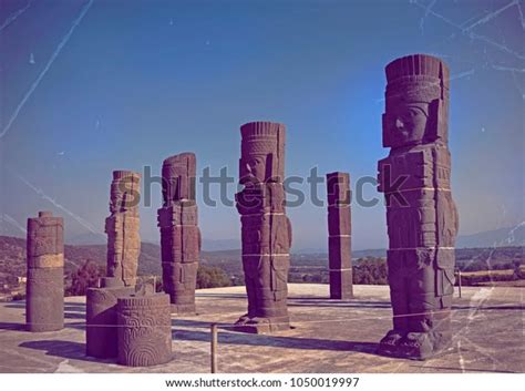 Mexico Atlantean Figure Archeological Sight Tula Stock Photo