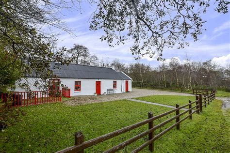 Traditional Irish Cottages For Sale Right Now Irish Coast