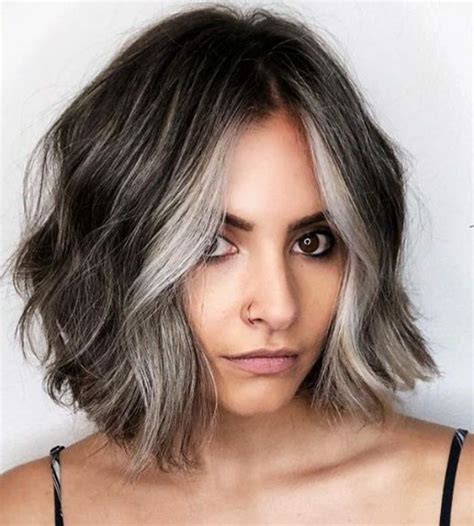 Schulterlange Bob Frisuren Graue Haare Mit Face Framing Sleek Bob