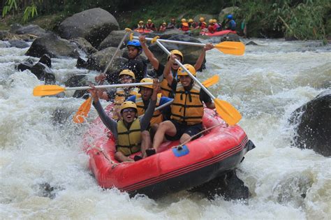 Paket Rafting Puncak Wisata Arung Jeram Di Sungai Ciliwung Puncak