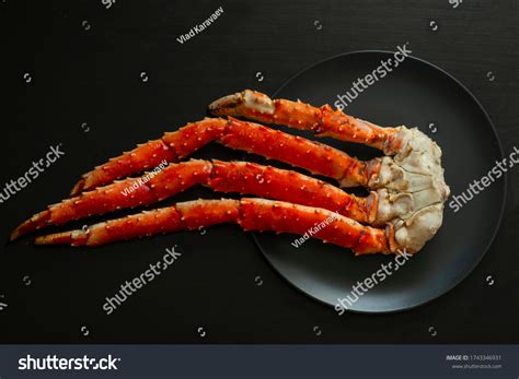 Legs Red King Crab Black Background Stock Photo 1743346931 | Shutterstock