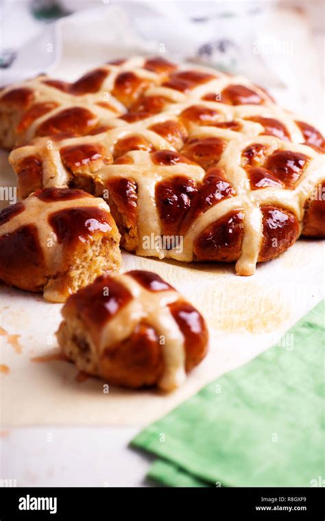 Apple And Cinnamon Hot Cross Buns 1 Traditional Easter Pastries Selective Focus Stock Photo Alamy