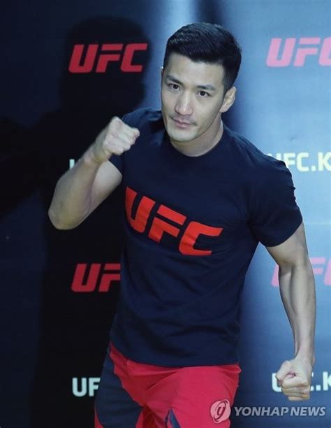 Ufc 미스터 퍼펙트 강경호 바트거럴 꺾고 통산 7승 수확