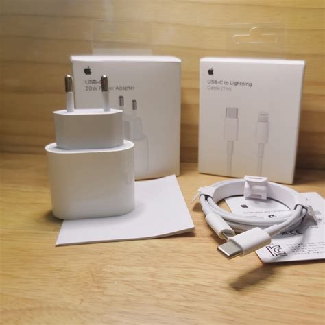 Adaptador De Energia Original Pd 20w Plug Ue Carregador Rápido Com Cabo