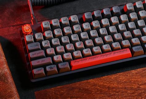 The Lord Of The Rings Mechanical Keyboards And Artisan Keycaps Look Awesome