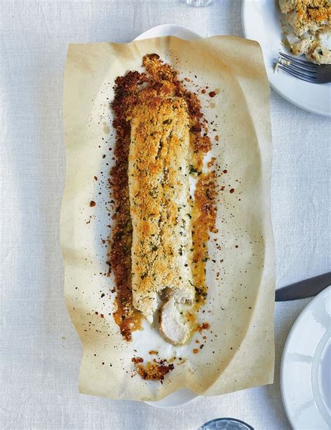 Lieu noir en croûte de parmesan pour 4 personnes Recettes Elle à Table