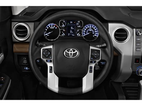 2019 Toyota Tundra: 73 Interior Photos | U.S. News