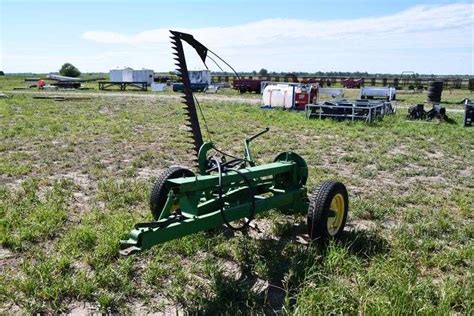 John Deere 7ft Sickle Bar Mower Adam Marshall Land And Auction Llc