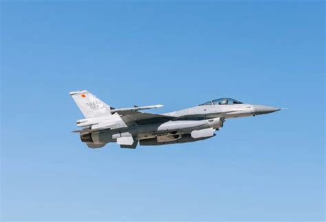 U S Air Force Completes First Flight Of F 16 With L3Harris Viper