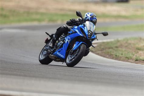 Suzuki Gsx R Sportbikesinc Sportbikes Inc Magazine