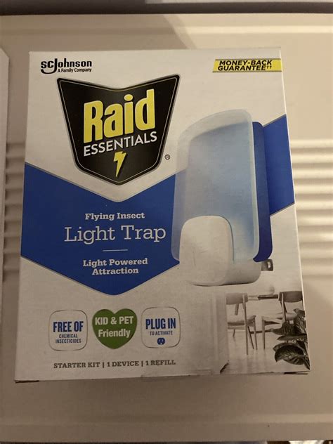 Raid Essentials Flying Insect Light Trap Starter Kit 1 Device 1