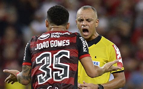 Wilton Pereira Sampaio Apita Flamengo X S O Paulo Pela Copa Do Brasil