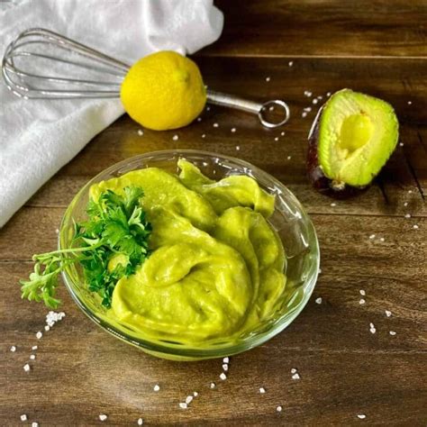 An Easy Avocado Mayonnaise Recipe