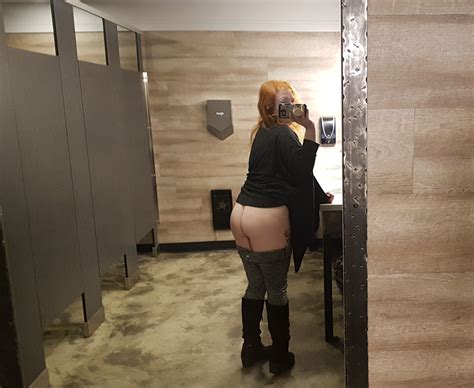 I Can T Ever Pass Up A Big Mirror Booty Shot In Public OC F Porn