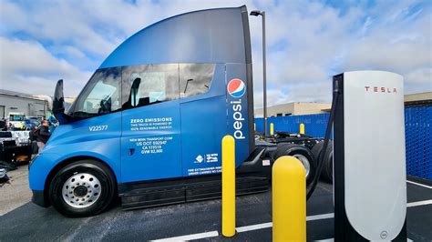 Tesla Delivers Fleet Of Semi Trucks To Pepsi Facility In California