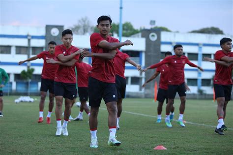 Timnas Senior Indonesia Jalani Latihan Perdana Di Bandung Trigger