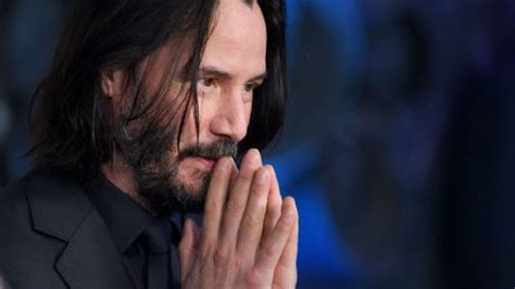 Keanu Reeves dona su sueldo de Matrix para la lucha contra el cáncer