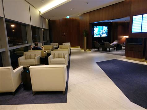 Review: Etihad Airways First Class Lounge Abu Dhabi