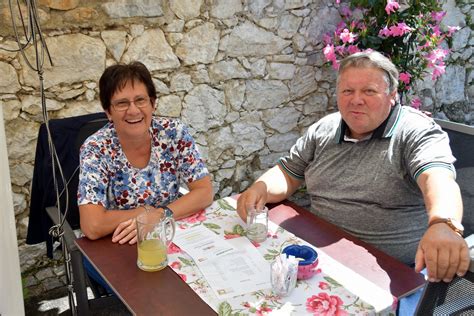 Marktgemeinde Wei Kirchen Sparverein Cafellisch Lud Zum Fr Hschoppen